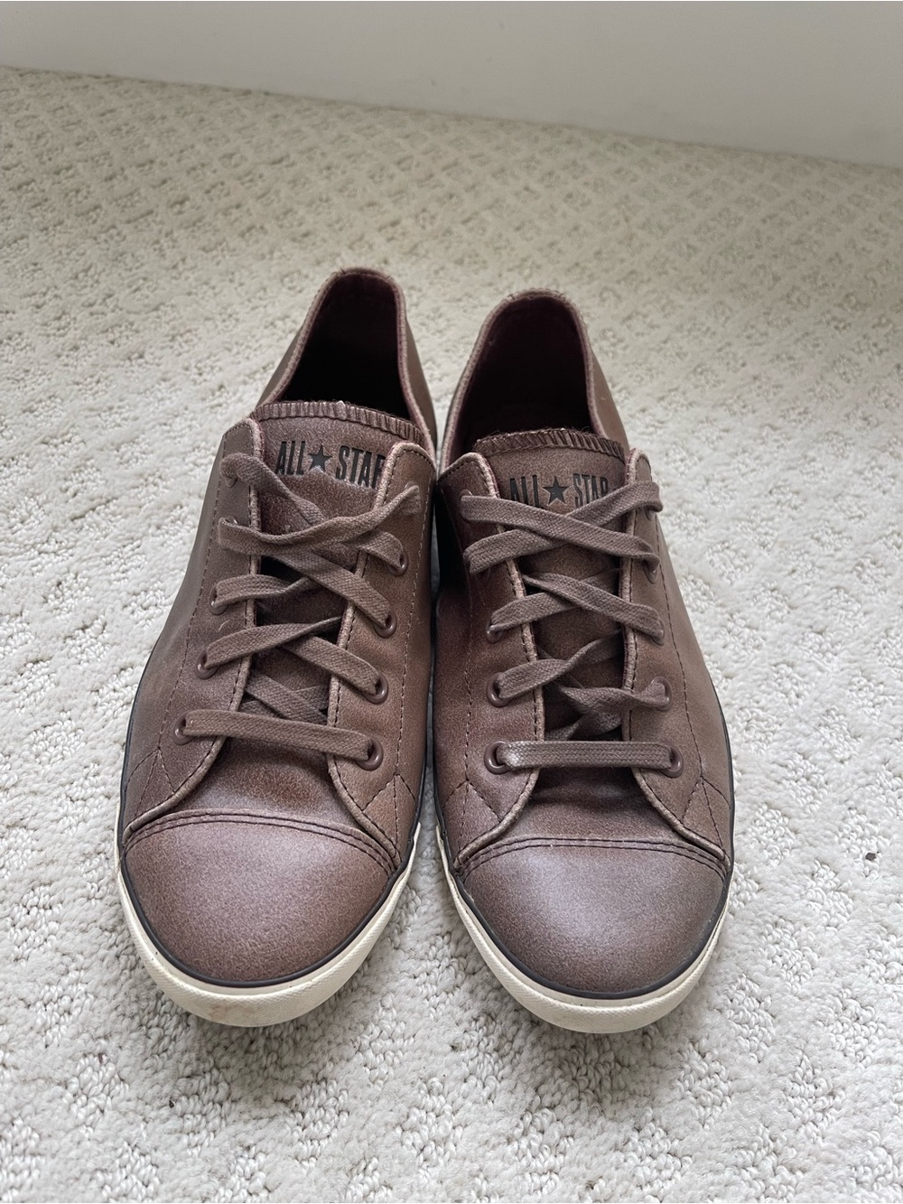 Converse All Star Women’s Low-Top Sneakers in Brown Leather